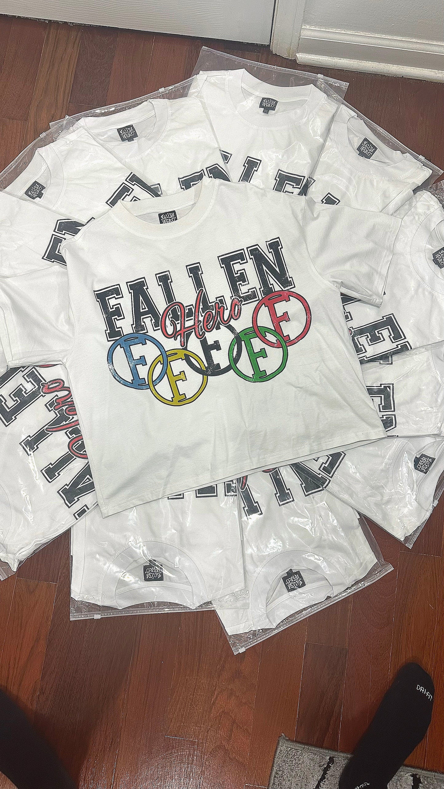 OVERSIZED ‘OLYMPICS’ TEE