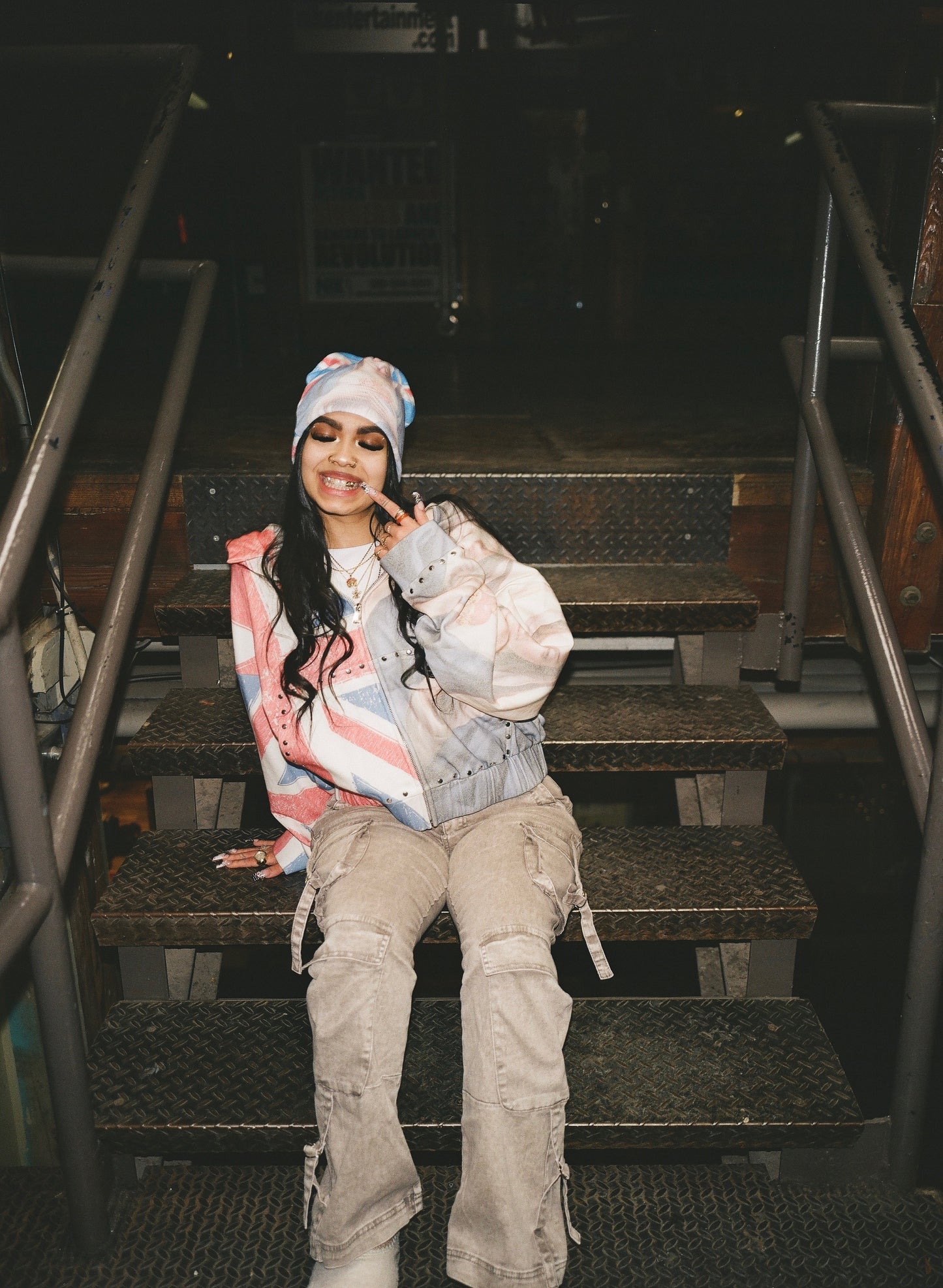 “ UK SAINT MARY “ ZIP CROPPED HOODIE